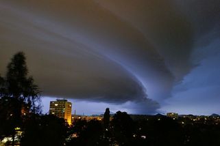 Monstrum na obloze. Bouřka na severu Česka byla mimořádná - Novinky